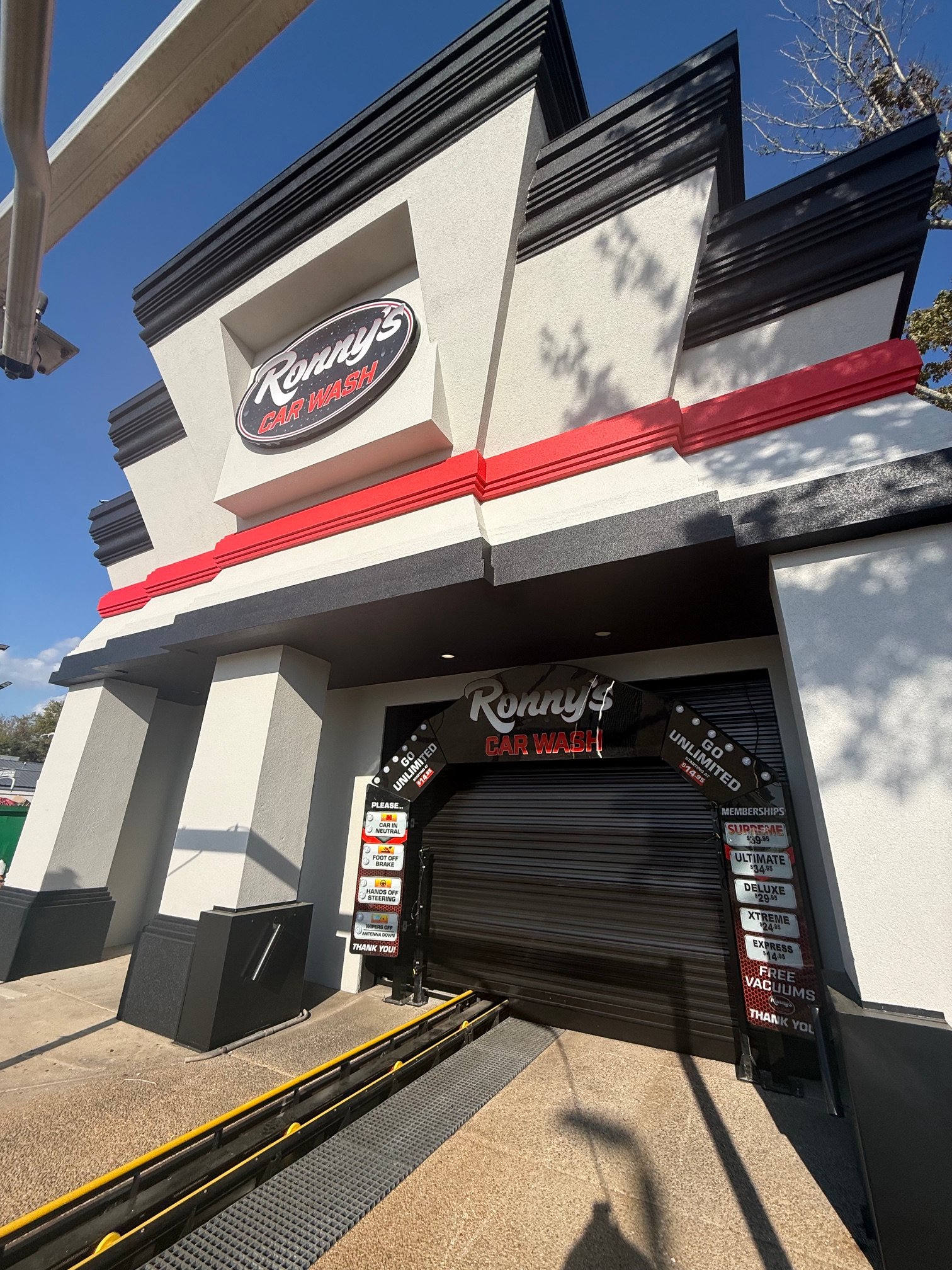 Completed Ronny's Car Wash commercial exterior by EV Pro Painting